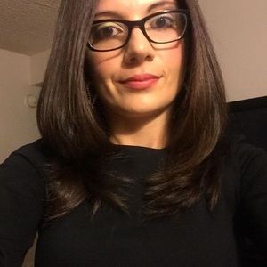 Meet your Posher, Teona